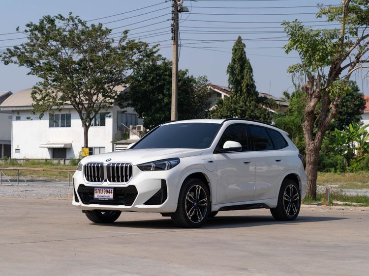 BMW X1 2023 1.5 xDrive30e M Sport 4WD Utility-car ปลั๊กอินไฮบริด (PHEV) ไม่ติดแก๊ส เกียร์อัตโนมัติ ขาว รูปที่ 3