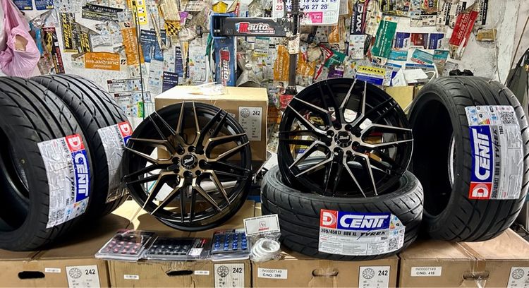 อื่นๆ อะลูมิเนียมอัลลอย 17" DEE 1 17 4รู100 พร้อมยางครบชุด 205 45 17 