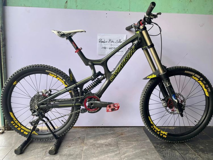ขาย santa cruz v10 ตัวtop แต่งสุดๆ อะไหล่  xt saine เบรคน้ำมัน hope  โช็ค fox 40 สภาพ 
