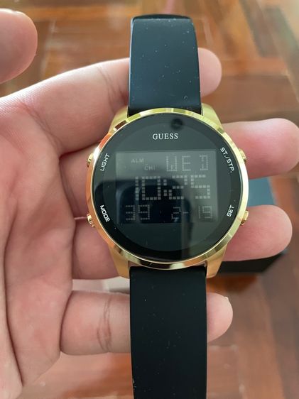 นาฬิกา Guess สีดำทอง รุ่น GU-137 สภาพสวย รูปที่ 2