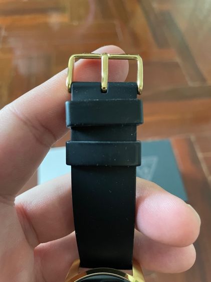 นาฬิกา Guess สีดำทอง รุ่น GU-137 สภาพสวย รูปที่ 4