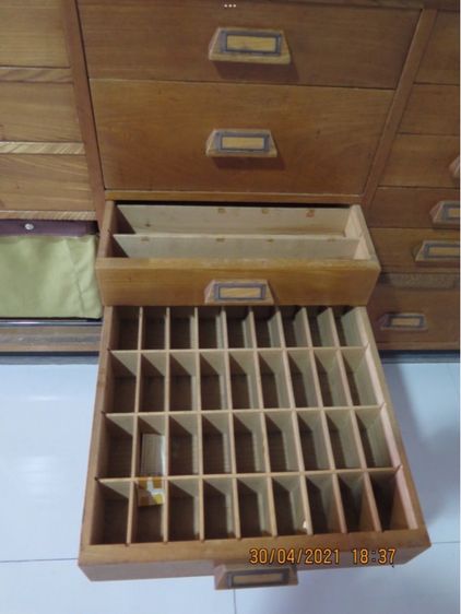 ตู้โชว์ยุโรป รูปที่ 8