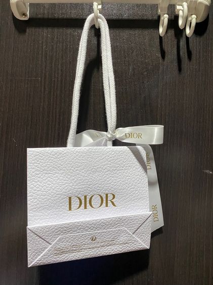 ถุงกระดาษ Christian Dior สีขาว รูปที่ 2