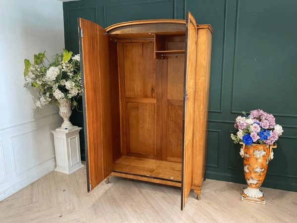 ตู้เสื้อผ้าไม้ 2 บานดปิด สไตล์คลาสสิค รูปที่ 13