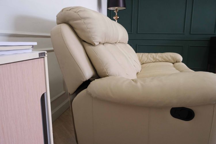 เก้าอี้พักผ่อนหนัง 2 ที่นั่ง สีครีม เก้าอี้ปรับเอนนอน โซฟาพักผ่อน Recliner รูปที่ 14