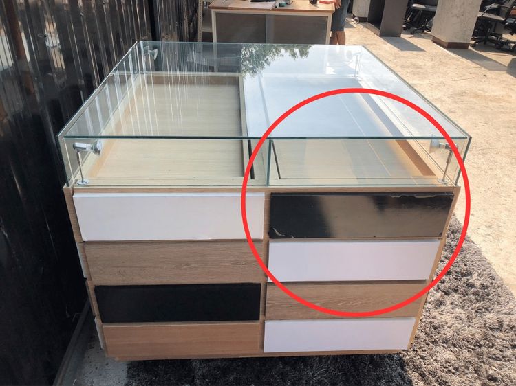 ตู้จิวเวลรี่ ตู้กระจกโชว์สินค้า ตู้กระจกเบเกอร์รี่ ประตูกระจกแบบลิ้นชัก รูปที่ 12