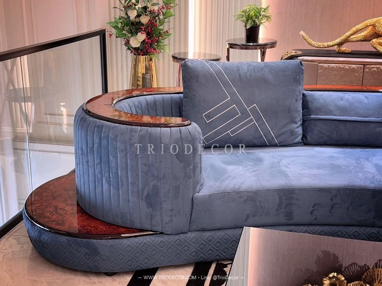 ANCONA Luxurious Italian Sofa โซฟาหรูลัคชัวรี่ ทรงโค้ง รุ่น แอนโคน่า รูปที่ 3