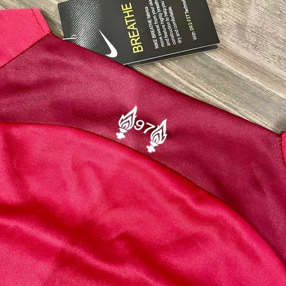 เสื้อบอลลิเวอร์พูล ปกติ550 เหลือตัวละ80 พร้อมส่ง เหลือ Xl XXL รูปที่ 4