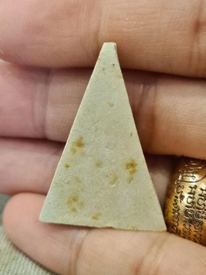 สมเด็จนางพญากาหลง ปี 36 เนื้อผสมผงกรุบางขุนพรหม หลวงปู่กาหลง เขี้ยวแก้ว วัดเขาแหลม จ.สระแก้ว พุทธคุณ มหาเมตตา มหานิยม แคล้วคลาด ปลอดภัย รูปที่ 3