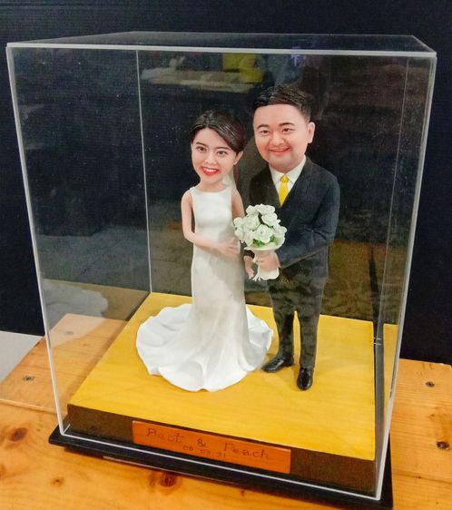 รับปั้นตุ๊กตาหน้าเหมือน ตุ๊กตาปั้นล้อเลียน รูปที่ 4