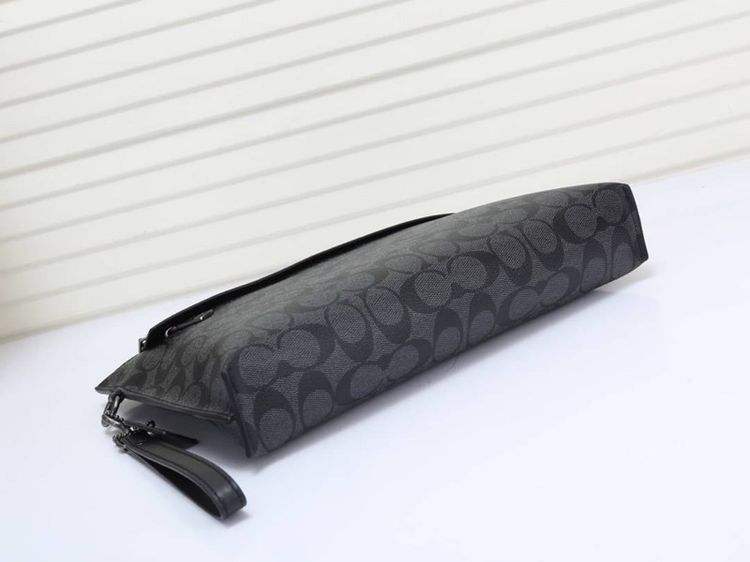 Coach กระเป๋าคลัชผู้ชาย 11“  รูปที่ 11