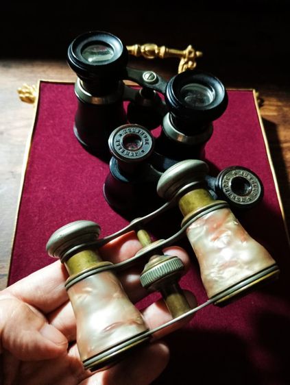 อังกฤษ..กล้องส่องทางไกล opera เก่าโบราณงานอังกฤษเนื้อทองเหลืองทั้งชิ้นสภาพเยี่ยม รูปที่ 8