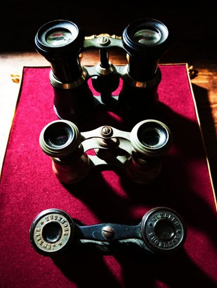 อังกฤษ..กล้องส่องทางไกล opera เก่าโบราณงานอังกฤษเนื้อทองเหลืองทั้งชิ้นสภาพเยี่ยม รูปที่ 5