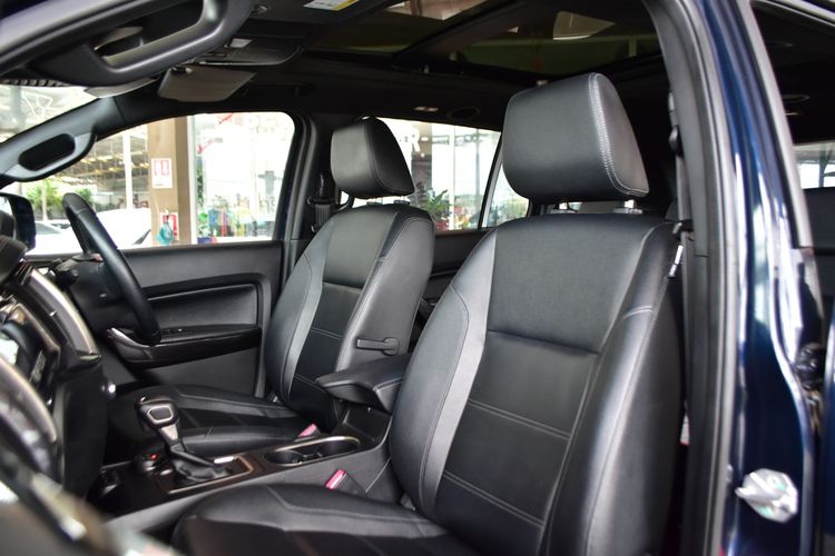Ford Everest 2022 2.0 Titanium Plus 4WD Utility-car ดีเซล ไม่ติดแก๊ส เกียร์อัตโนมัติ น้ำเงิน รูปที่ 4