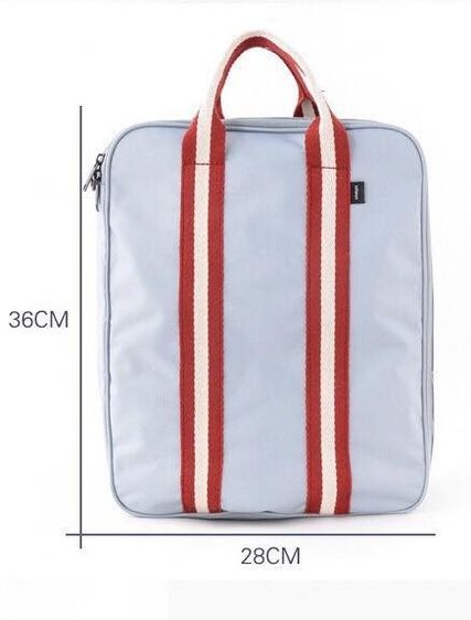 กระเป๋าเสื้อผ้า