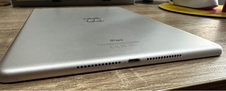 มือสองสภาพดี iPad 2018 128GB Wifi เคสและอุปกรณ์ครบๆ  รูปที่ 10