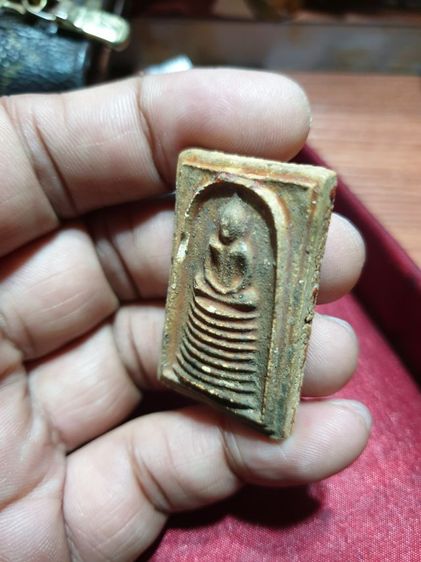 พระสมเด็จ พิมพ์ฐาน 9 ชั้น ปี 2514 เนื้อผง วัดเกาะกลอย จ.ระยอง (หลวงปู่ทิม ปลุกเสก)

และเกจิอาจารย์อีกมากมาย สมัย ปี 14 รูปที่ 11