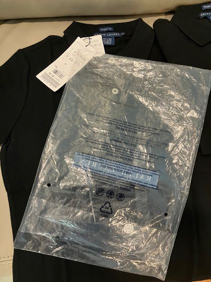 เสื้อ Polo Ralph Lauren สีดำ ผู้หญิง หรือเด็กผู้หญิง ทรงเข้ารูป Skinny Fit Size S ของแท้ ของใหม่จาก Shop ที่ญี่ปุ่น รูปที่ 3