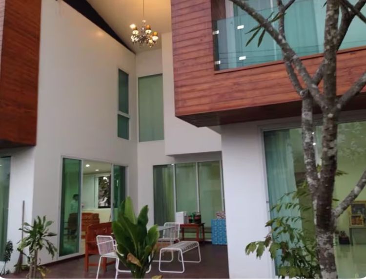 ตกแต่งครบ 2012 บ้านหรูใจกลางเมืองพิษณุโลด