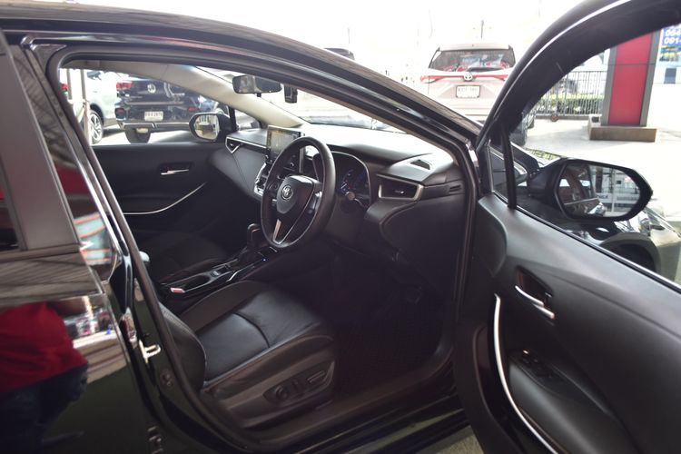 Toyota Altis 2020 1.8 Hybrid Mid Sedan ไฮบริด ไม่ติดแก๊ส เกียร์อัตโนมัติ ดำ รูปที่ 3