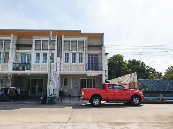 ทาวน์เฮ้าส์ โกลเด้น ซิตี้ ปิ่นเกล้า-จรัญสนิทวงศ์