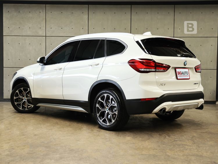 BMW X1 2022 2.0 sDrive20d xLine Utility-car ดีเซล ไม่ติดแก๊ส เกียร์อัตโนมัติ ขาว รูปที่ 3