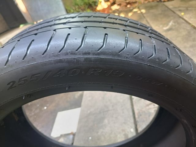 Pirelli 255 40 19 RunFlat 1 เส้น เพราะเปลี่ยนคู่ใหม่ รูปที่ 2