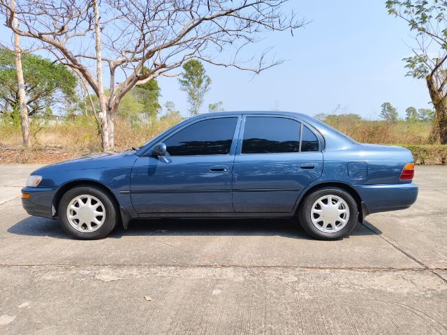 Toyota Corolla 1992 1.3 GL Sedan เบนซิน เกียร์ธรรมดา น้ำเงิน รูปที่ 4