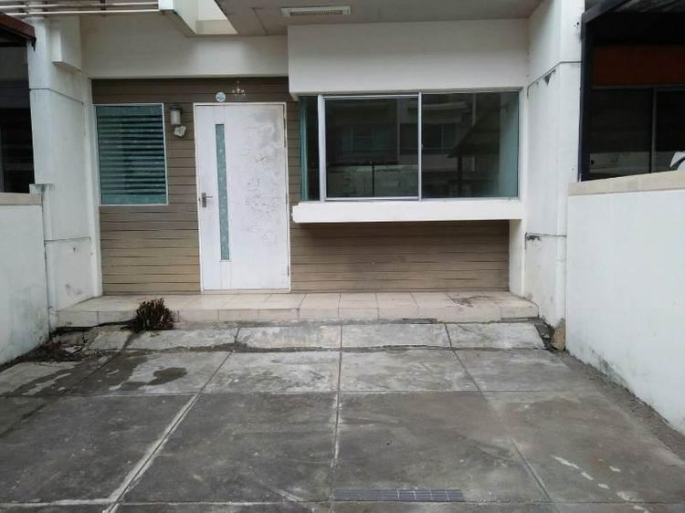 ใช่ 💖 ทาวน์เฮ้าส์ บางพลี ราคาพิเศษ! 💖 รูปที่ 2