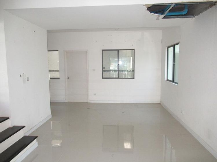 ใช่ 💖 ทาวน์เฮ้าส์ สามพราน ราคาพิเศษ! 💖 รูปที่ 3