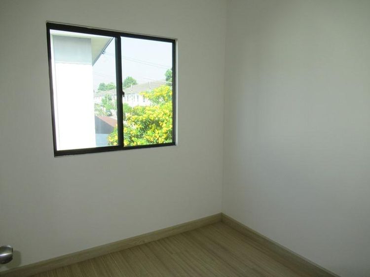 ใช่ 💖 ทาวน์เฮ้าส์ สามพราน ราคาพิเศษ! 💖 รูปที่ 3