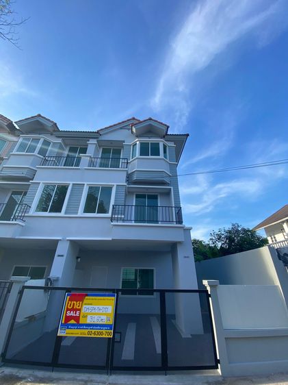 ใช่ 💖 ทาวน์เฮ้าส์ เมืองสมุทรปราการ ราคาพิเศษ! 💖