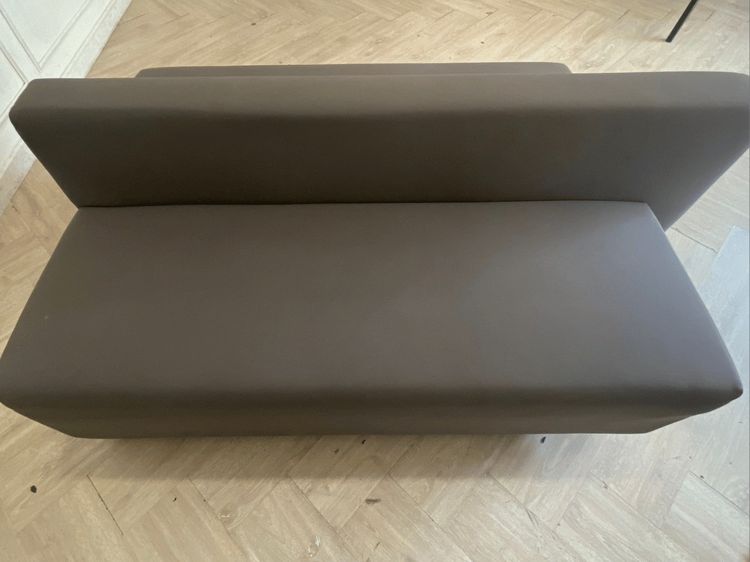 โซฟา 2 ที่นั่ง พนักพิงขั้นกลาง เบาะหนัง สีเทา รูปที่ 6