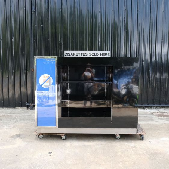 ชั้นวางสินค้า แบบ 4 ด้าน มีม่านรูดเปิด-ปิดได้ มีป้ายสินค้า 2 ฝั่ง โครงไม้ปิดผิวไฮกรอสสีดำ รูปที่ 2