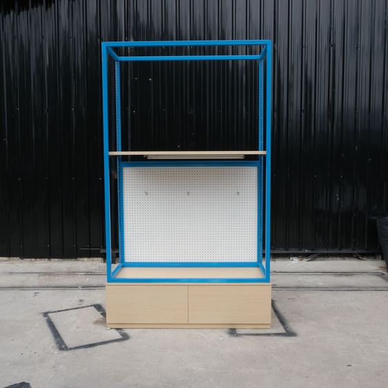 Shelf ชั้นวางสินค้า 3 ชั้น โครงเหล็กสีฟ้า ชั้นล่างแบบราวแขวน มี 2 ลิ้นชักเก็บของ