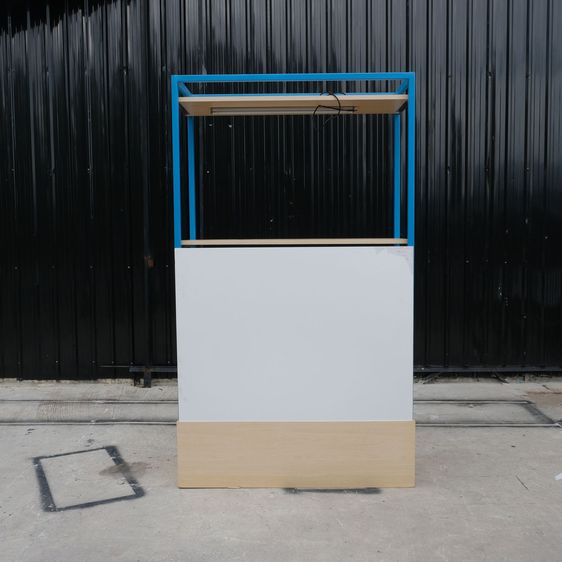 Shelf ชั้นวางสินค้า 3 ชั้น โครงเหล็กสีฟ้า ชั้นล่างแบบราวแขวน มี 2 ลิ้นชักเก็บของ รูปที่ 3