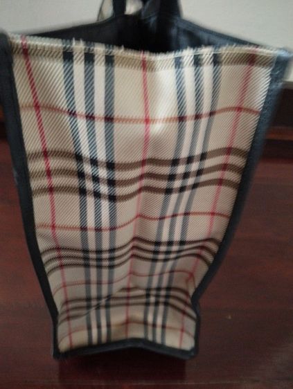 กระเป๋า Burberry สวย รูปที่ 15