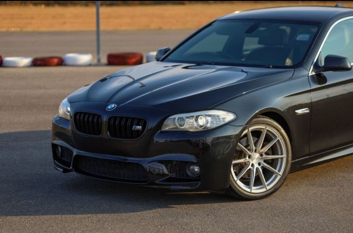 BMW Series 5 2011 523i Sedan เบนซิน ไม่ติดแก๊ส เกียร์อัตโนมัติ ดำ รูปที่ 4