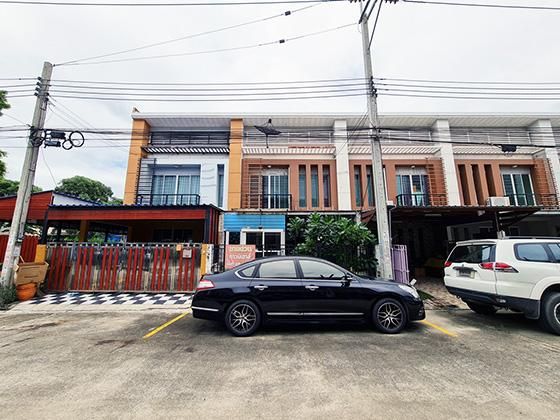 ทาวน์เฮ้าส์ อาร์ เค พาร์ค รามอินทรา-คู้บอน