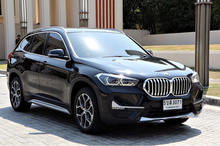 BMW X1 2022 2.0 sDrive20d xLine Utility-car ดีเซล ไม่ติดแก๊ส เกียร์อัตโนมัติ ดำ รูปที่ 3