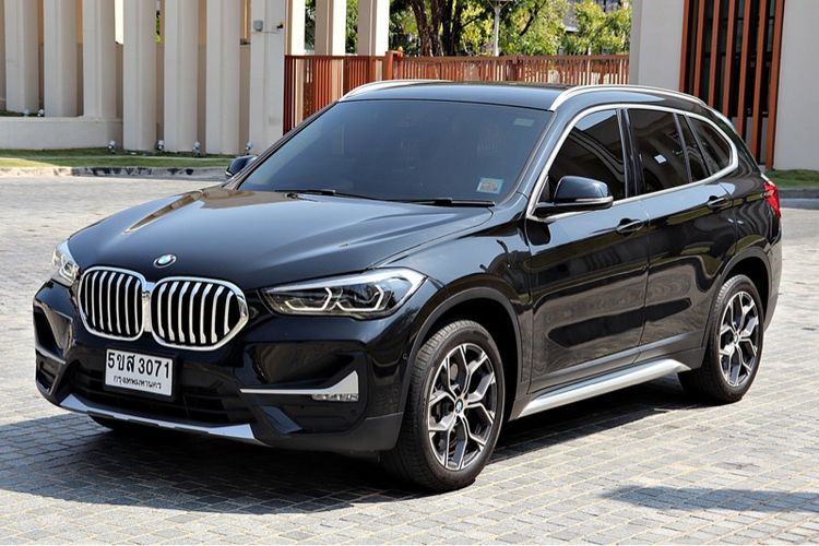 BMW X1 2022 2.0 sDrive20d xLine Utility-car ดีเซล ไม่ติดแก๊ส เกียร์อัตโนมัติ ดำ รูปที่ 2