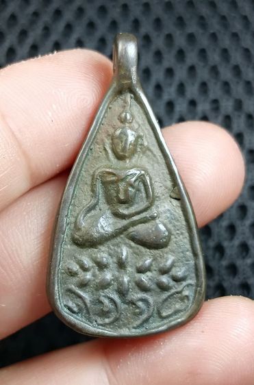  พระเก่าๆ