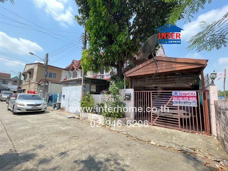 ไม่ใช่ ทาวน์เฮ้าส์ 2 ชั้น 27 ตร.ว. หมู่บ้านเพชรไพลิน ซอย12 โรงเรียนโสมาภาพัฒนา ซอยพระยาสุเรนทร์35 ถนนรามอินทรา ถนนพระยาสุเรนทร์ เขตคลองสามวา กรุงเท