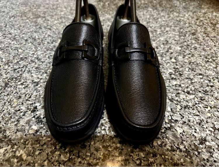 Salvatore Ferragamo Classic Gancini Loafers เบอร์40.5 รูปที่ 2