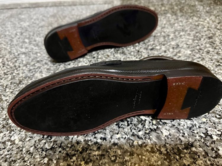 Salvatore Ferragamo Classic Gancini Loafers เบอร์40.5 รูปที่ 5