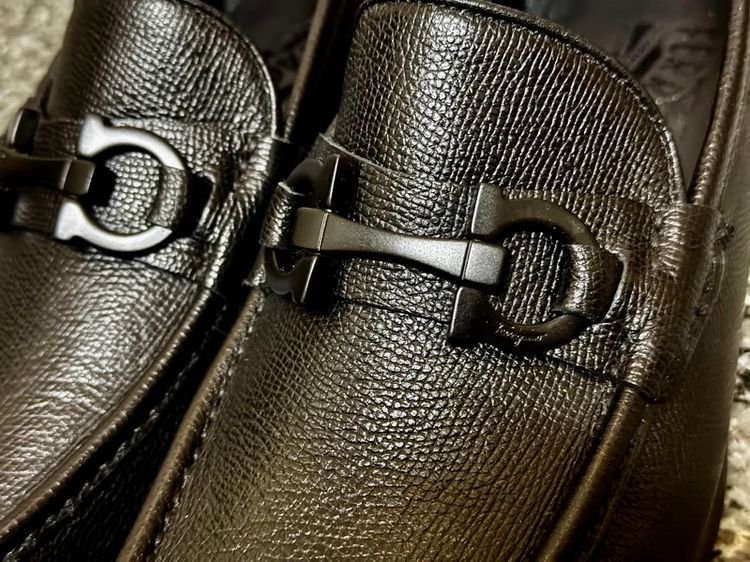 Salvatore Ferragamo Classic Gancini Loafers เบอร์40.5 รูปที่ 4