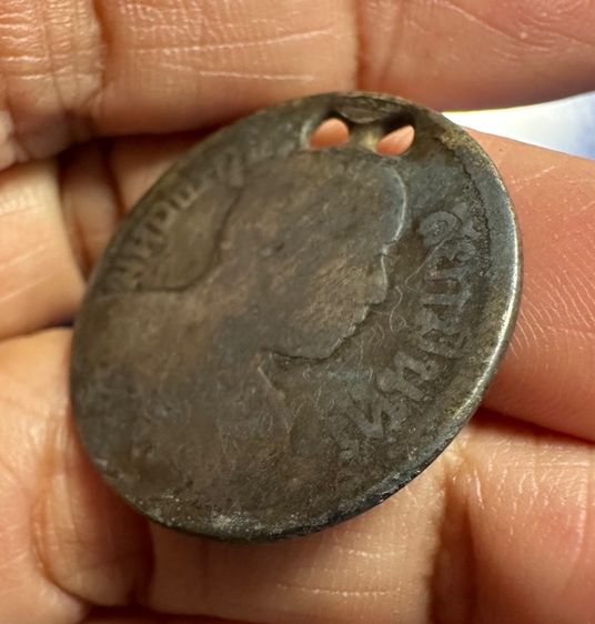 🙏เหรียญร.6 หลังช้างสามเศียร มีรอยจาร ไม่ทราบคณาจารย์🙏เหรียญล.ป.จันทร์ วัดศรีเทพ รุ่น3 ปี2515 🙏เหรียญล.พ.แก้ว วัดหนองตำลึงองค์ละ1000 รูปที่ 4