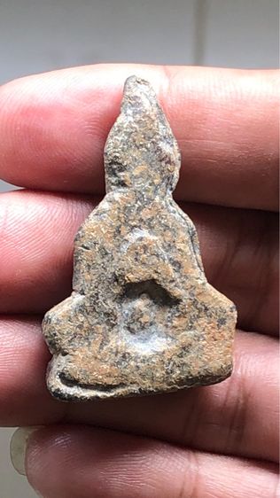 พระท่ากระดานสนิมแดง รูปที่ 2