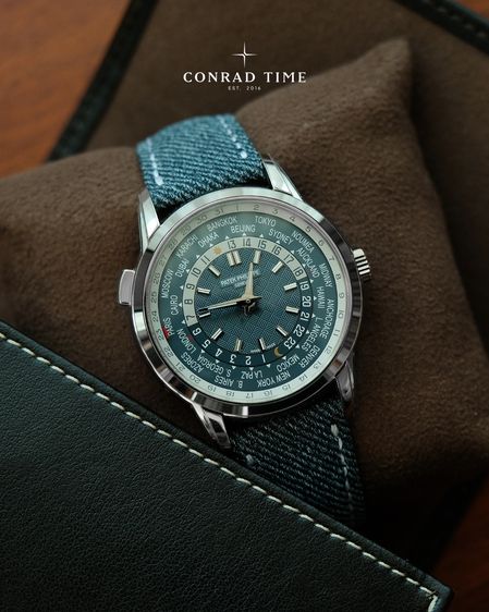 Patek Complications 5330G-001 Blue Dial World Time Date Denim Calfskin strap 2024 40mm. Fullset 
