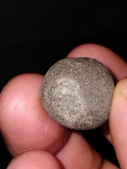 ลูกอม เนื้อว่าน หลวงปู่ทวด วัดช้างให้ ปี 2505 มีคราบว่าน แร่ลอย ผิวเดิมๆ เก่า แท้ หายากมาก